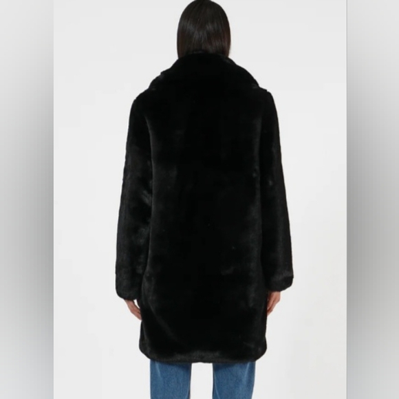 APPARIS Faux Fur Coat. Deep Forest Green. Size Large. - Picture 2 of 6